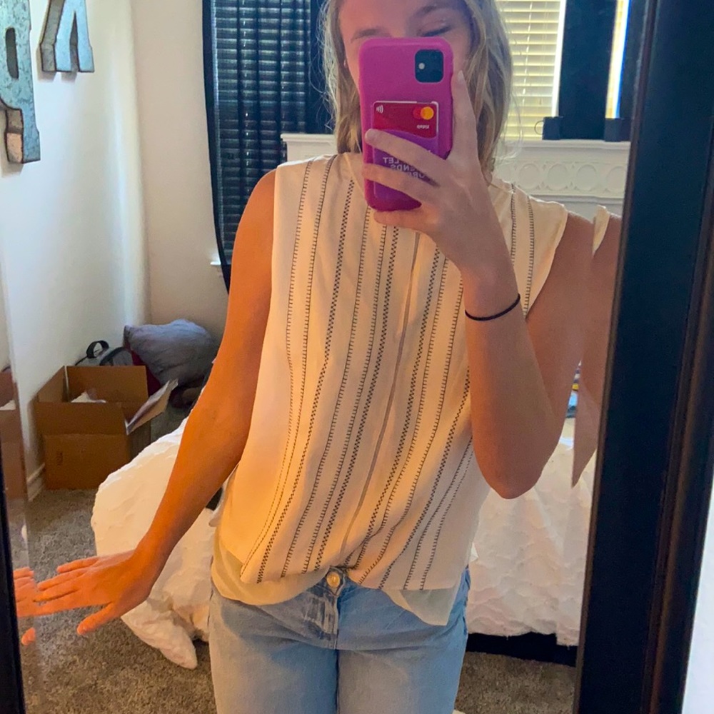 Cut off sleeve top